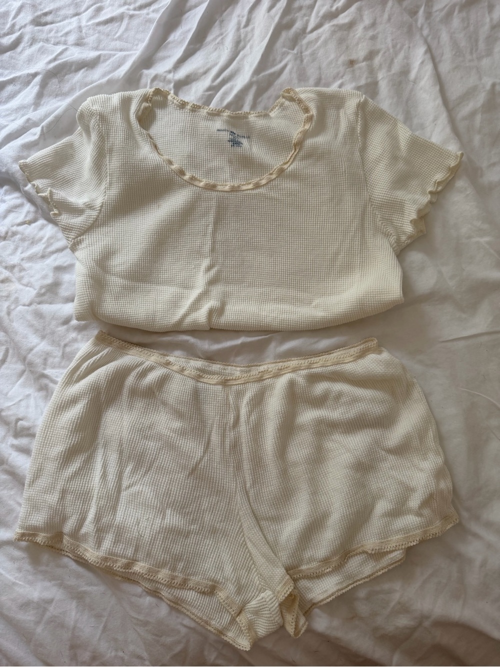 Brandy melville Cozy Women's Cream waffle Short Sleeve Sleep Set